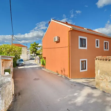 Perovic Apartment Zadar
